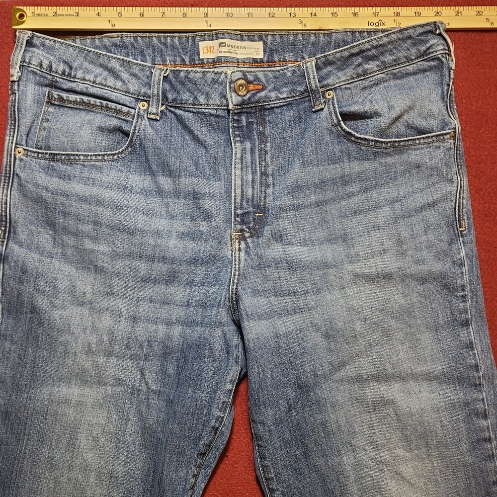 Lee Modern Series L342 Jeans Mens 40 X 32 Blue Straight Fit Straight Leg Denim